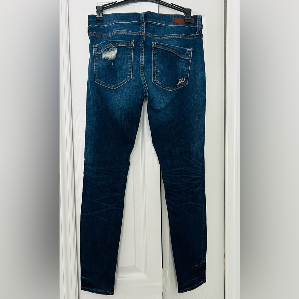 MID RISE STRETCH | Ripped Jeans - Picture 2 of 3